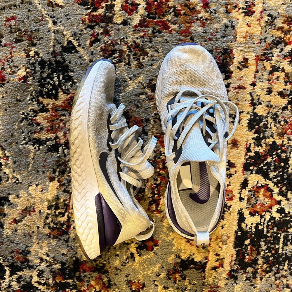Mens Nike react 9.5